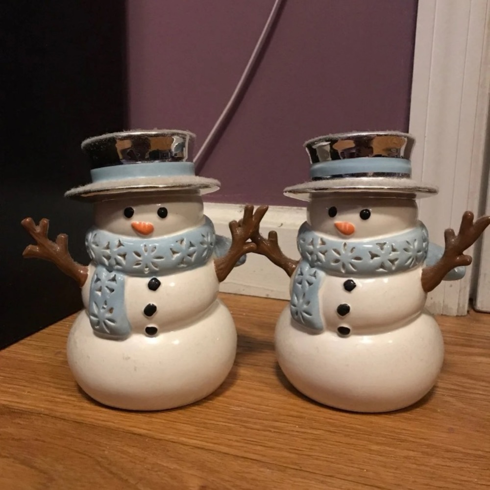 Snowman candle holder